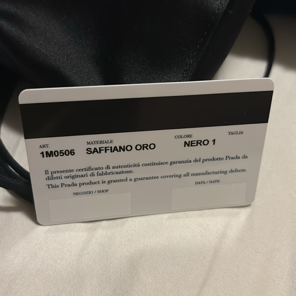 Vintage crossbody Prada bag - Picture 11 of 12